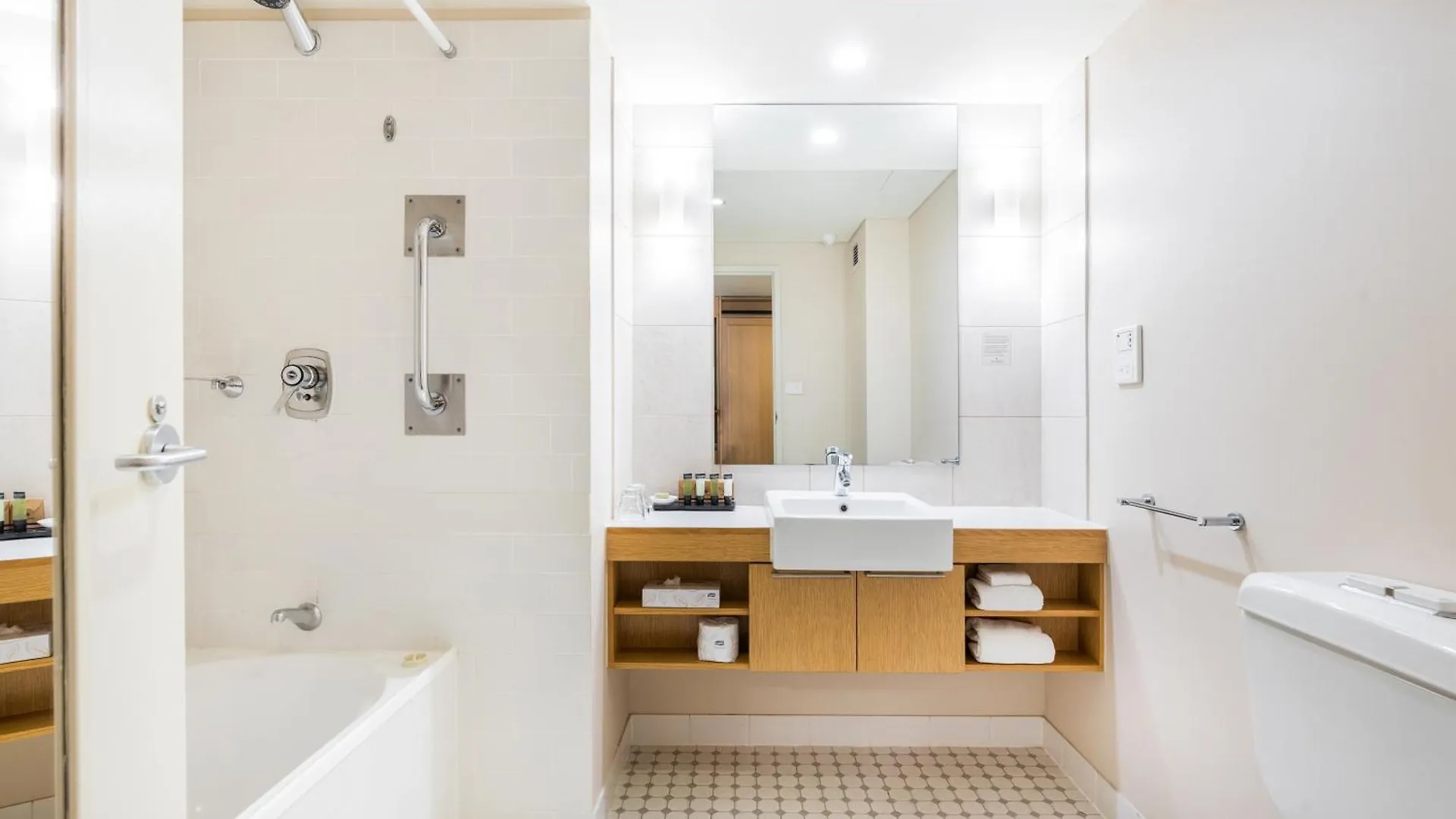 Stamford Grand Adelaide Hotel Glenelg 5*,