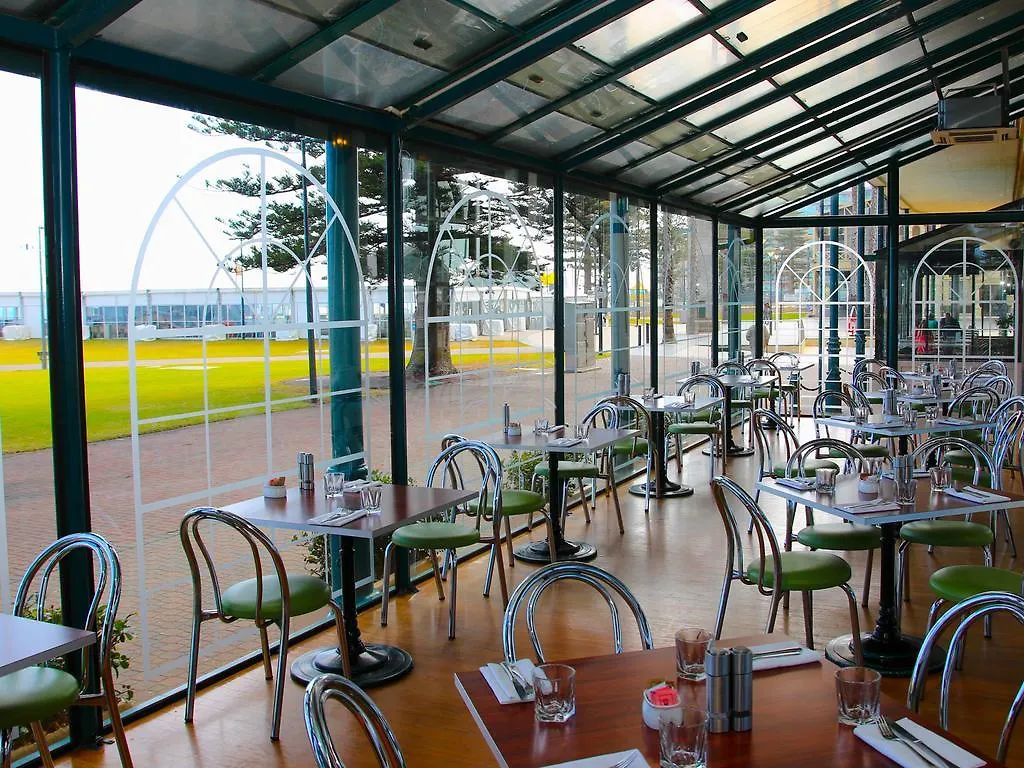 Stamford Grand Adelaide Hotel Glenelg