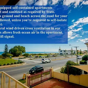 Apartment Esplanade At West, Adelaide