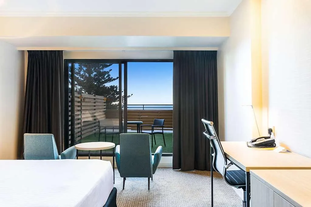 Hotel Stamford Grand Adelaide Glenelg 5*,